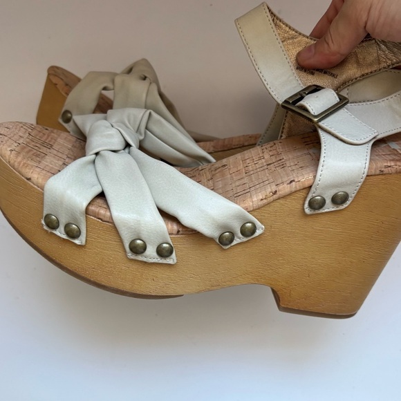 KORKS by Kork-Ease Dawson Wedge Sandals in
Off White Sz 8M - Picture 5 of 8